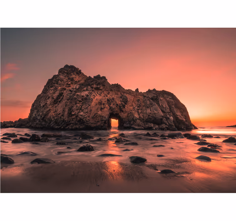 Papel pintado paisaje puesta de sol en la costa rocosa - TenVinilo