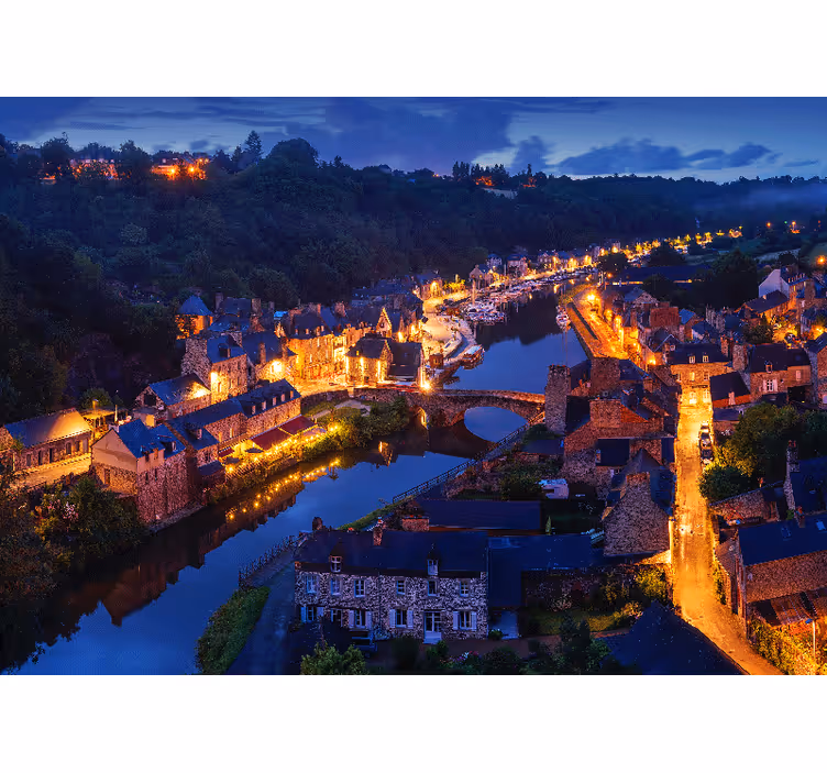 Fotomural ciudad luces de pueblo medieval - TenVinilo