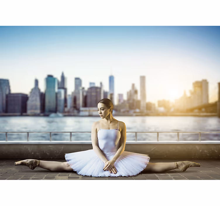 Fotomural gente bailarín de ballet en la ciudad - TenVinilo