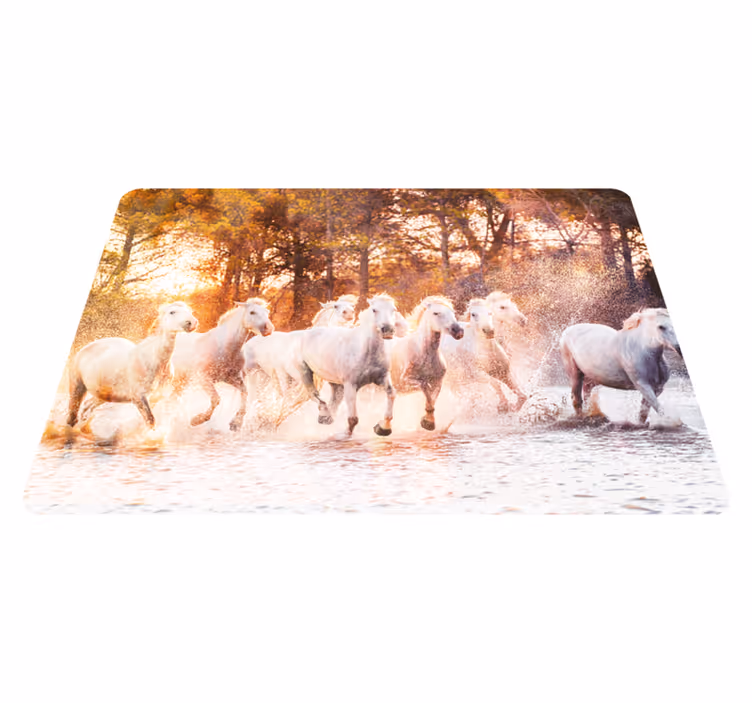 Alfombra vinílica animales caballos salvajes atardecer cálido - TenVinilo