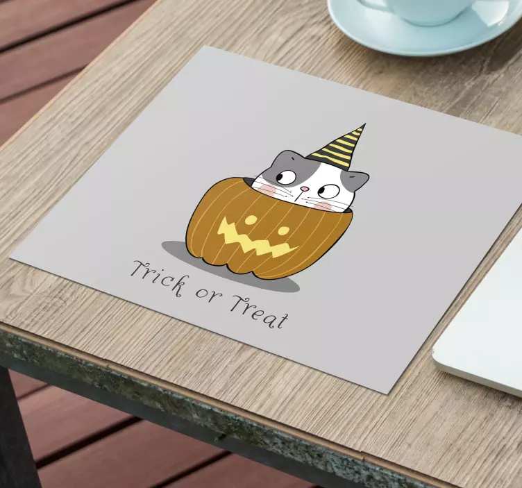 Alfombrilla ratón gaming gato fantasioso calabaza - TenVinilo