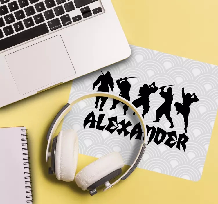 Alfombrilla ratón gaming siluetas de ninja - TenVinilo