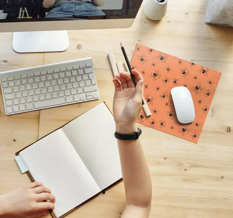 Alfombrilla ratón gaming superficie patrón araña - TenVinilo