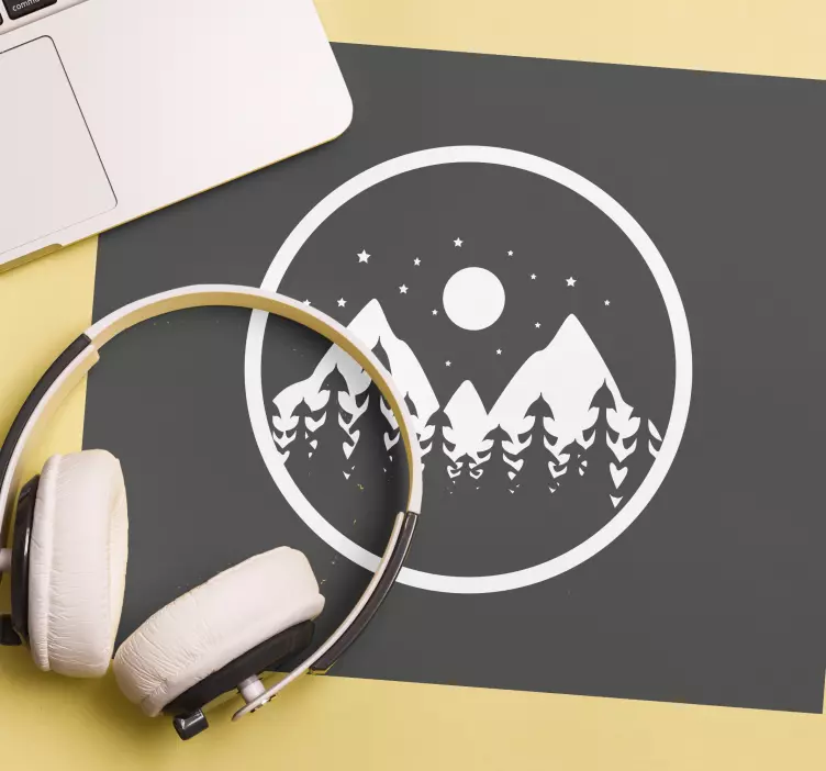 Alfombrilla ratón gaming vista de paisajes montañosos - TenVinilo