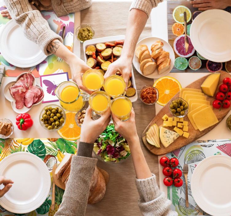 Mantel individual infantil motivo mariposas vibrantes - TenVinilo