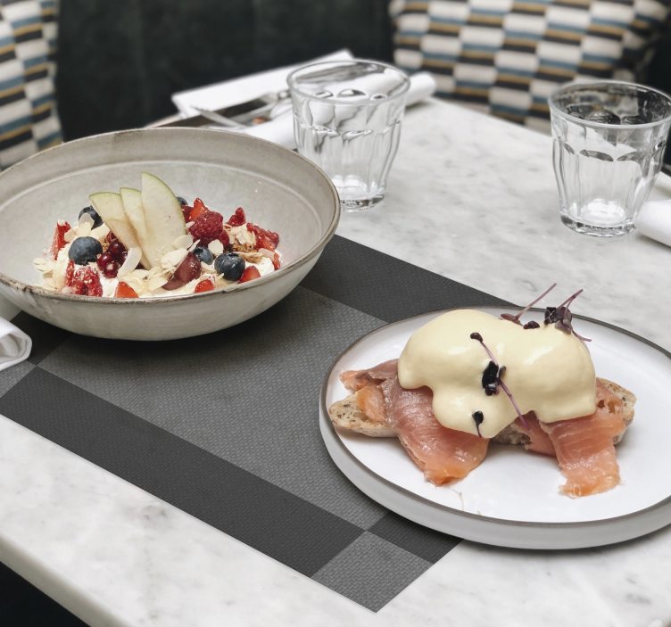 Mantel individual elegante tonos grises - TenVinilo