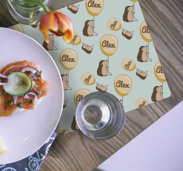 Mantel individual infantil erizo con globos con nombre - TenVinilo