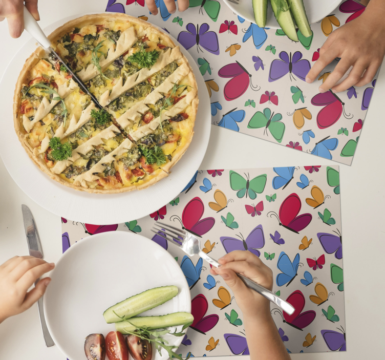 Mantel individual original arreglo de mariposas coloridas - TenVinilo