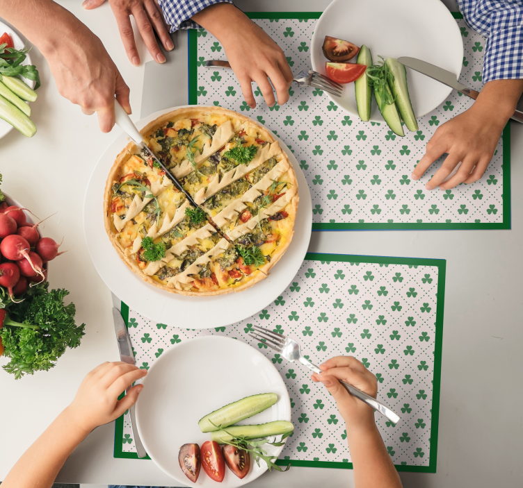 Mantel individual original con superficie de trébol - TenVinilo