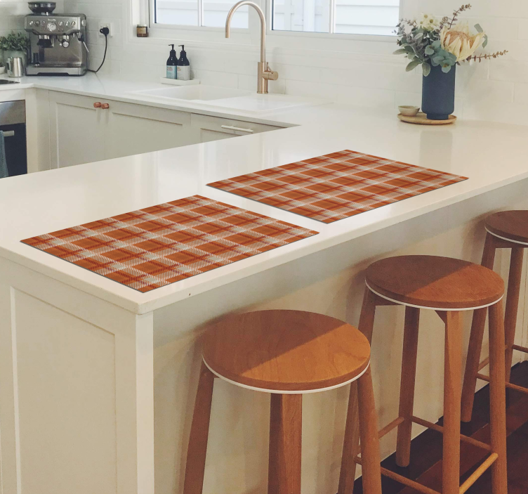 Mantel individual elegante patrón de cuadros naranjas - TenVinilo