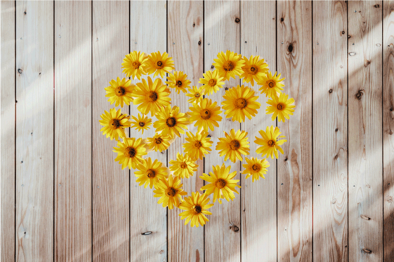 Mantel individual original arreglo floral corazón - TenVinilo