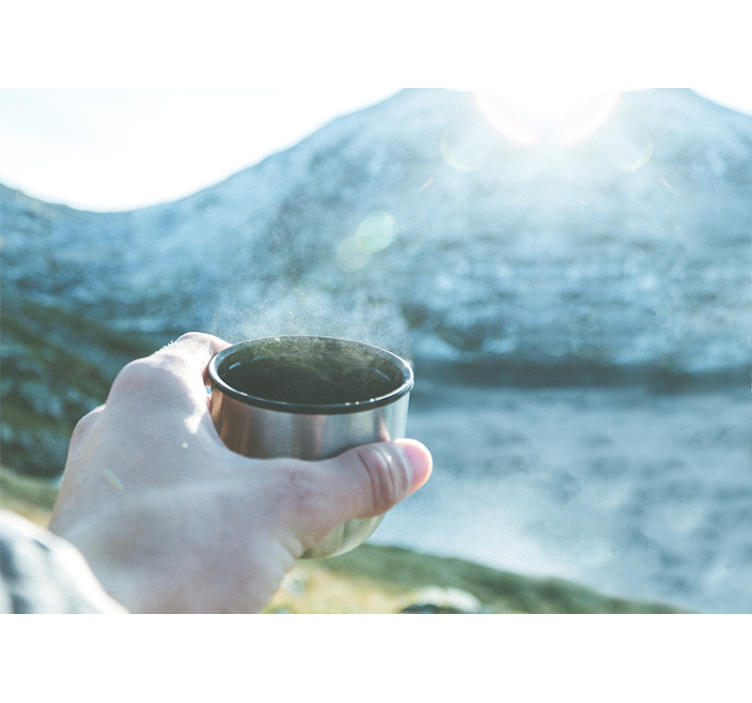 Fotomural gente sosteniendo bebida - TenVinilo