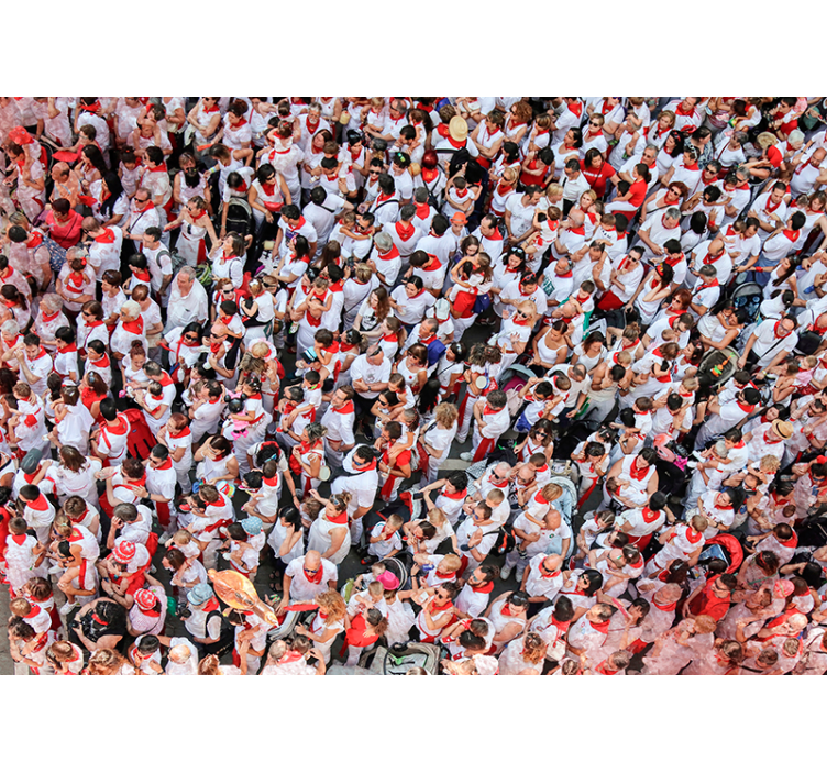Fotomural de gente gente de Pamplona - TenVinilo