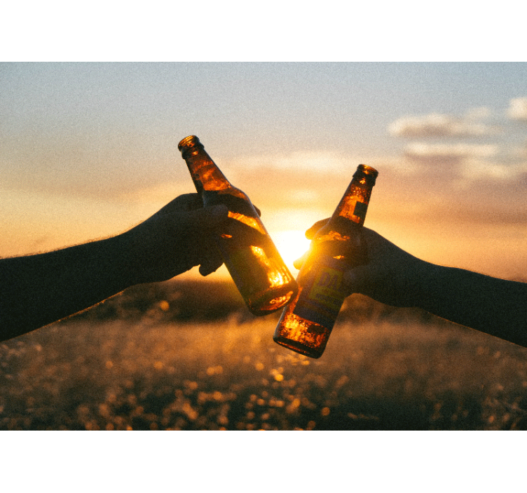 Fotomural de cerveza brindando - TenVinilo