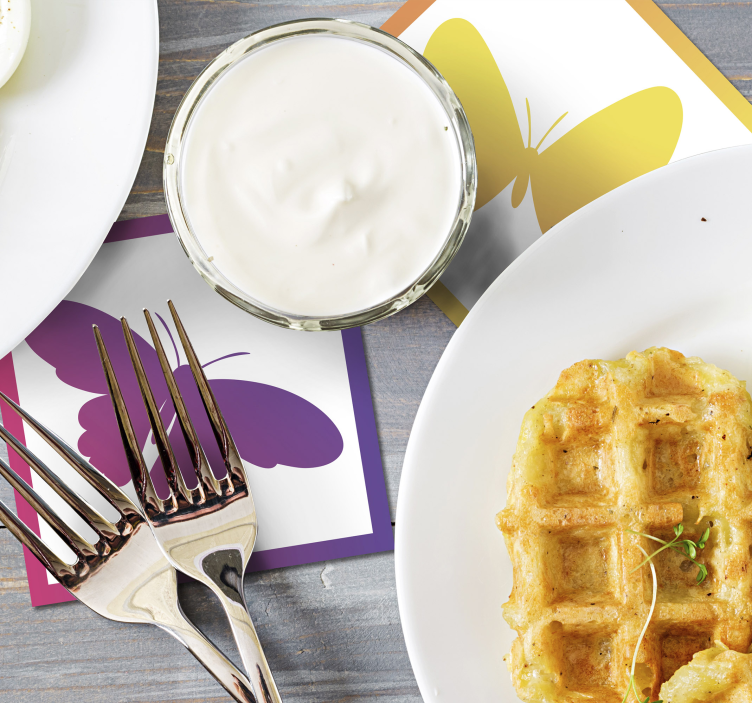 Posavasos moderno siluetas de mariposas en tonos vibrantes - TenVinilo