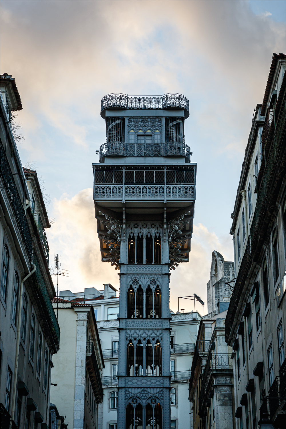 Poster para salón ascensor de lisboa - TenVinilo