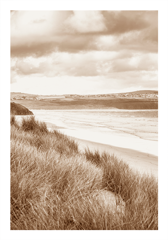 Poster paisaje paisaje costero en tonos sepia - TenVinilo