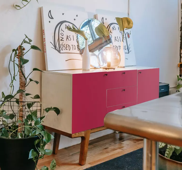 Vinilo adhesivo para mueble Viva Magenta - TenVinilo