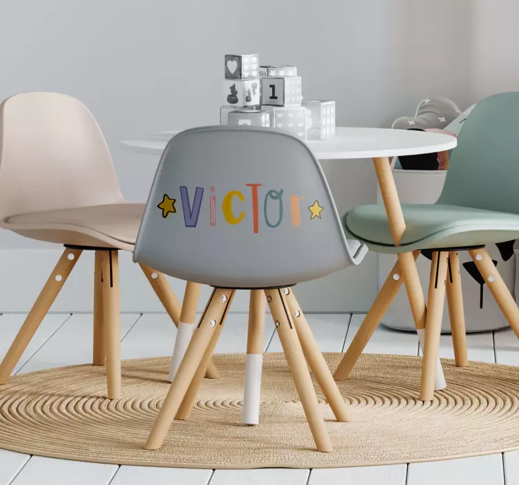 Vinilo infantil nombre colorido para silla - TenVinilo