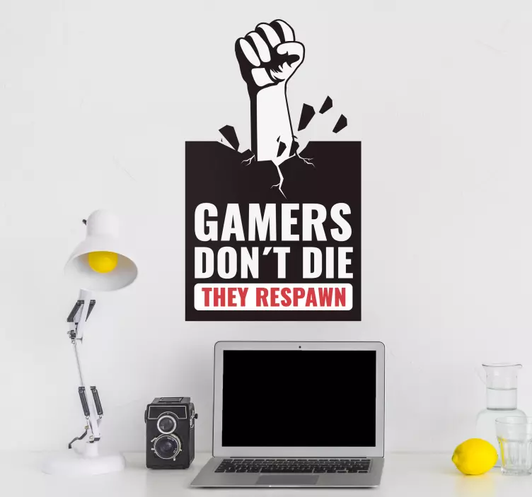 Vinilo frase Gamers don´t die - TenVinilo