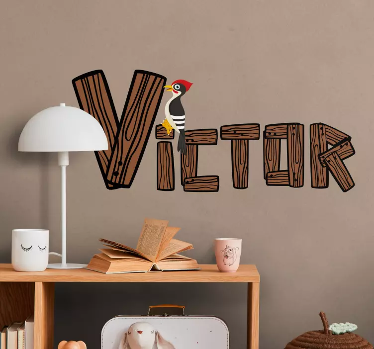 Vinilo pájaro picatroncos con nombre - TenVinilo