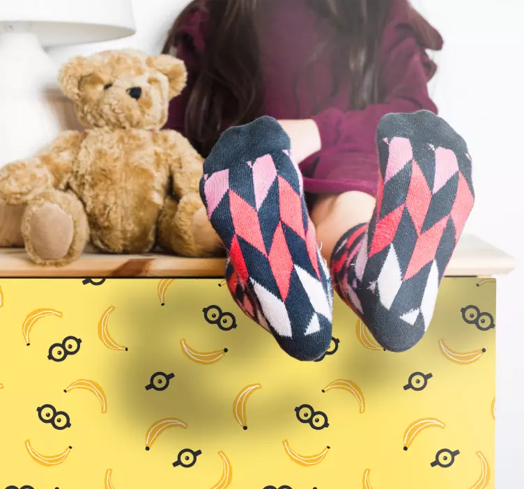 Vinilo para mueble patrón minions - TenVinilo