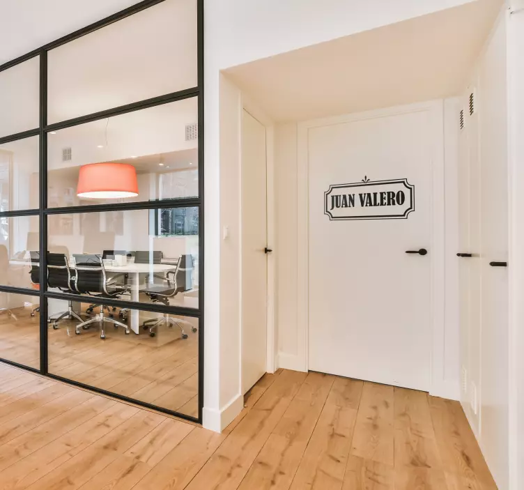 Vinilo para puerta marco elegante con nombre - TenVinilo