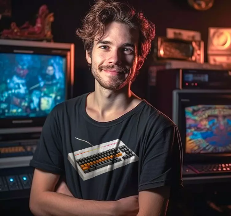 Camiseta teclado de ordenador retro - TenVinilo