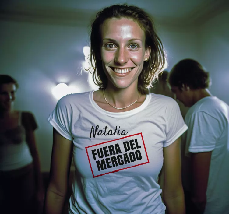 Camisetas con nombre ¡fuera del mercado! - TenVinilo