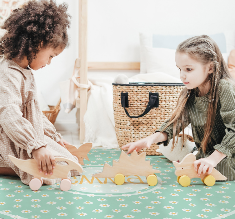 Alfombra vinílica infantil de margaritas con nombre - TenVinilo