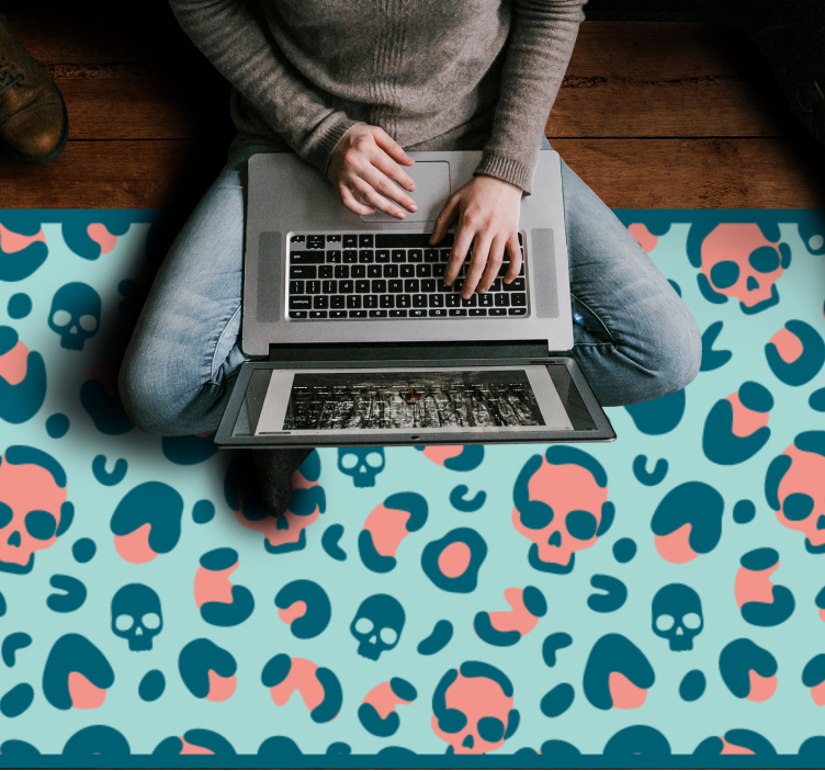 Alfombra vinílica animal print estampado de calaveras - TenVinilo